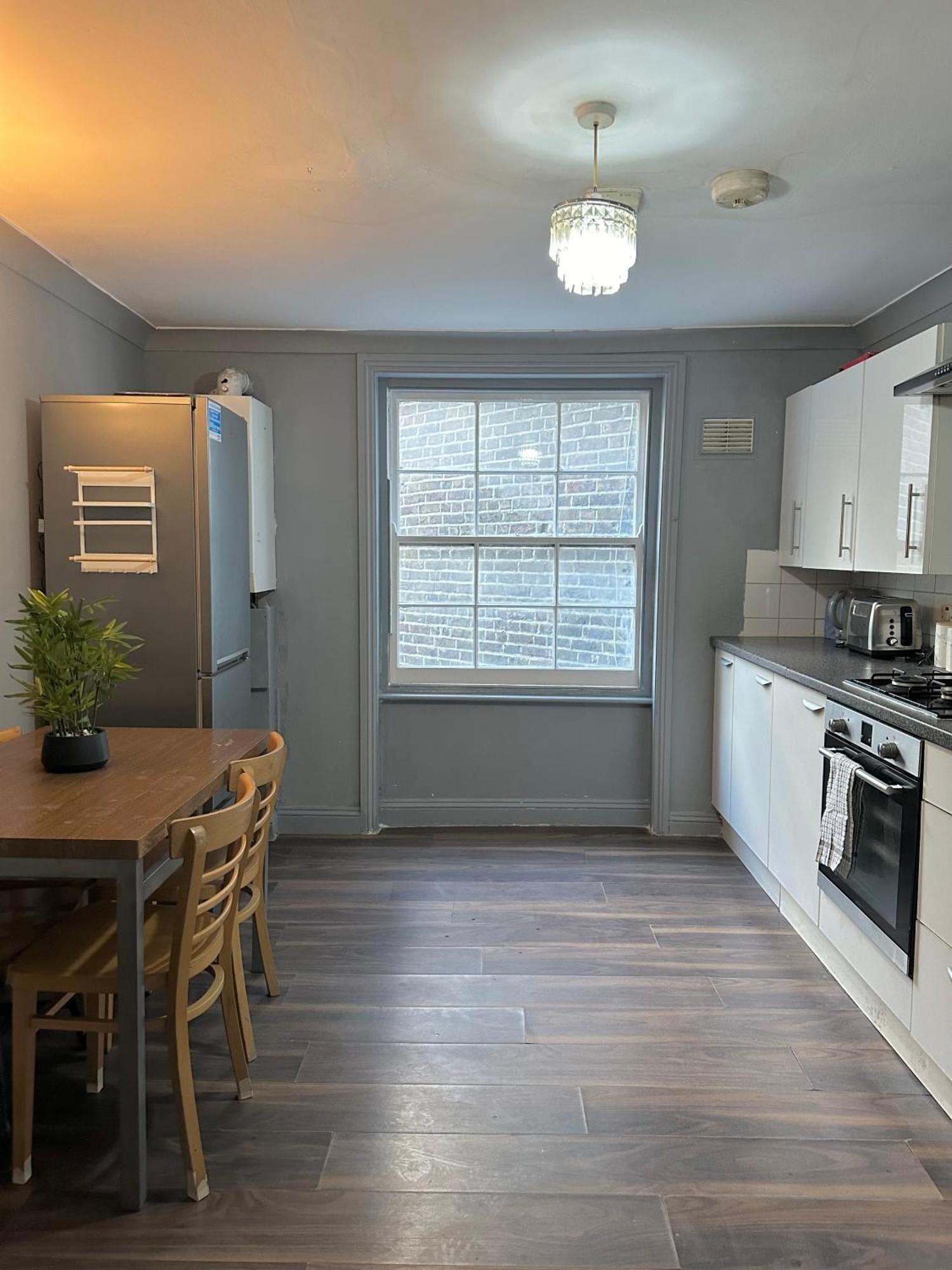 Luxury Room In A 4 Bedroom Flat! 4 Minutes Walk To Kingscross, St Pancras Лондон Екстериор снимка