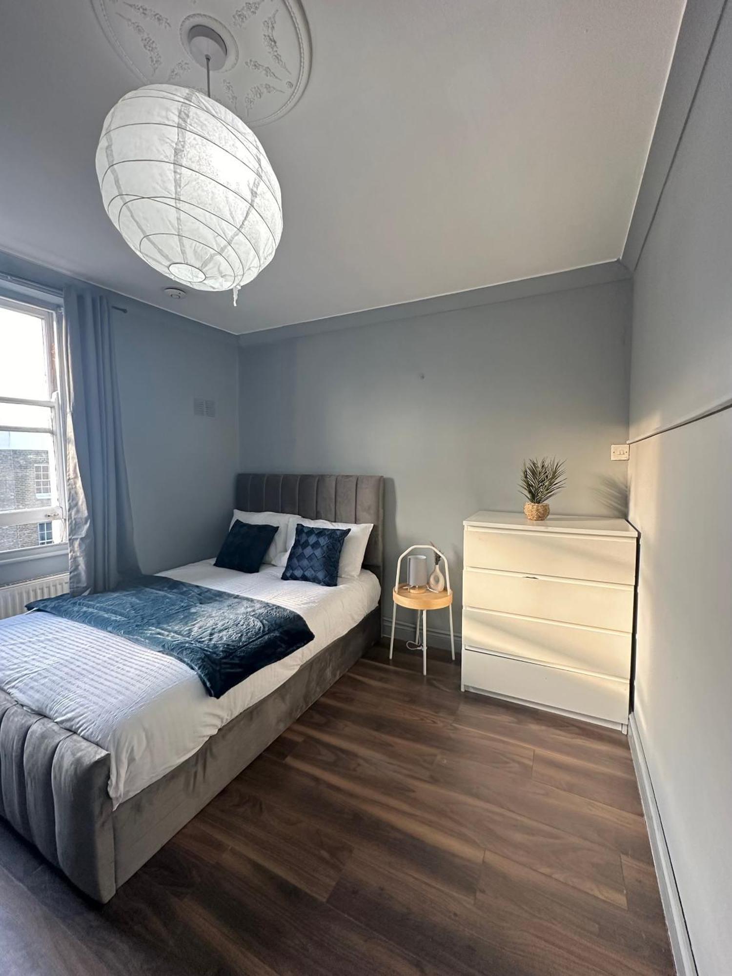 Luxury Room In A 4 Bedroom Flat! 4 Minutes Walk To Kingscross, St Pancras Лондон Екстериор снимка